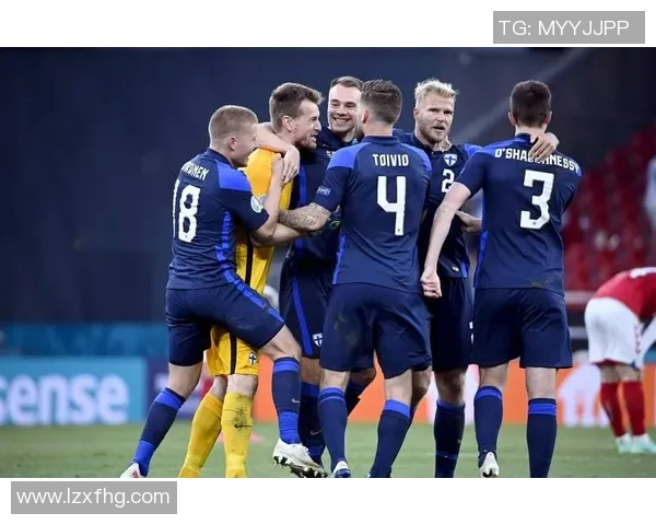 荷兰足球队头号球星是谁他在国际赛场上的表现如何